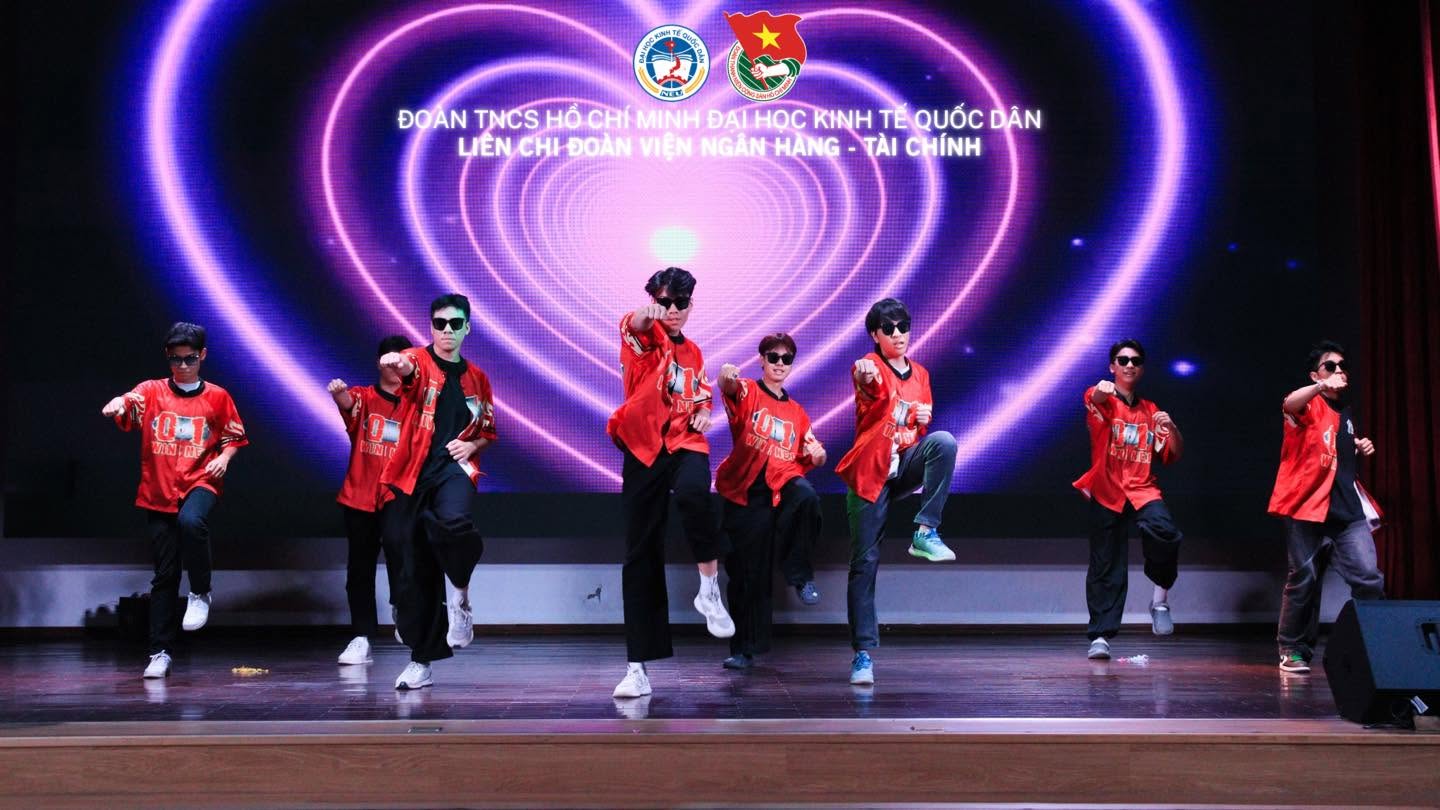 Khoảnh khắc sân khấu hội diễn trước — ảnh 3