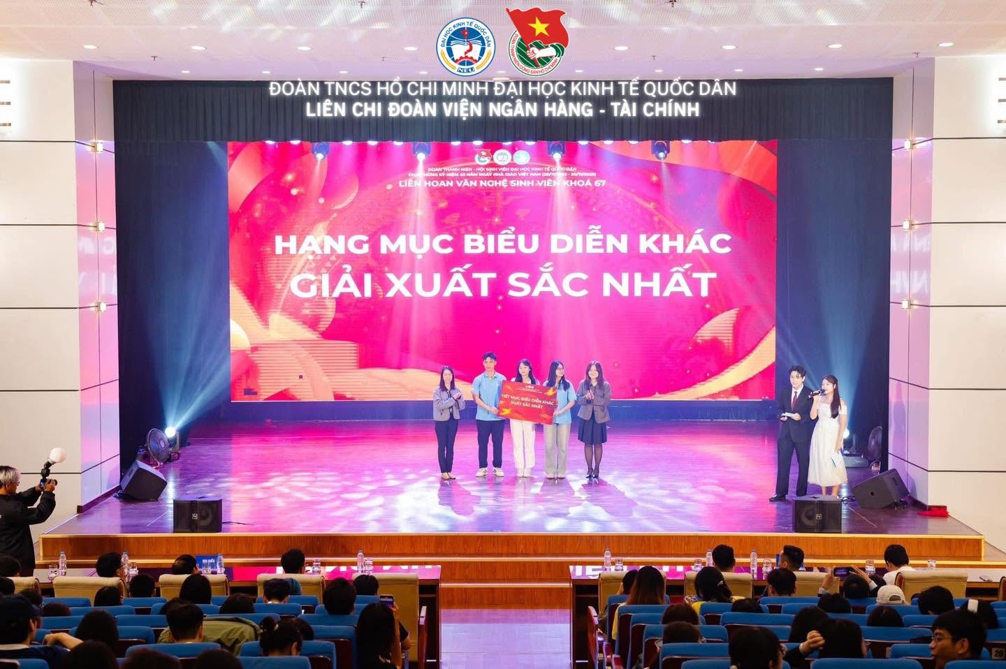Khoảnh khắc sân khấu hội diễn trước — ảnh 11